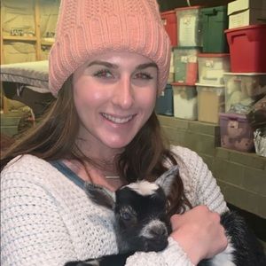 Meet your Posher, Alyssa